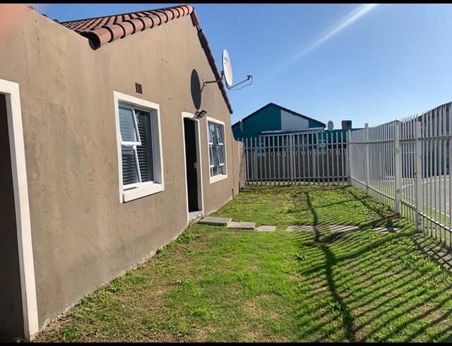 2 BEDROOM HOUSE FOR SALE IN HEATHER PARK